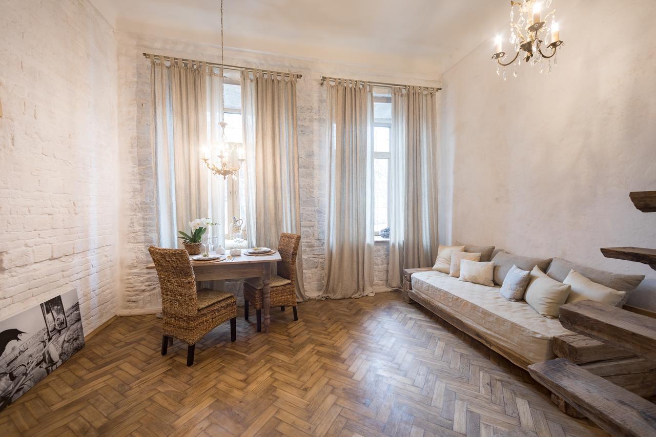 Overture Studio Kamianets-Podilskyi Exterior photo